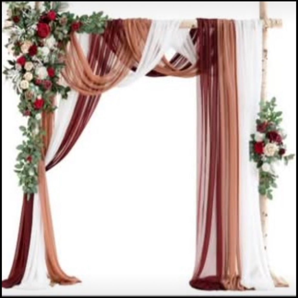 Ling’s 5 pc Floral and Drapes set new in 📦